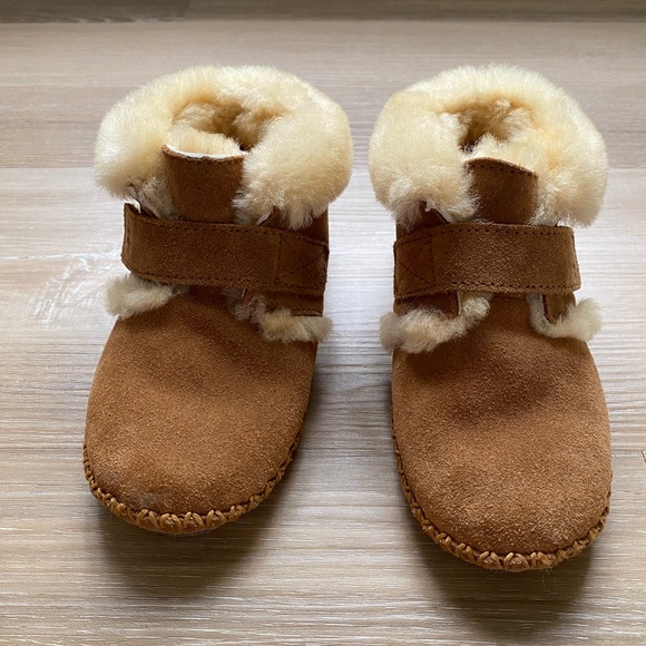 L.L. Bean Toddler’s Wicked Good Slippers - Picture 8 of 11